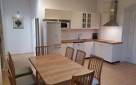 Spacious 140M2 Downtown 3 Bedroom Apartment